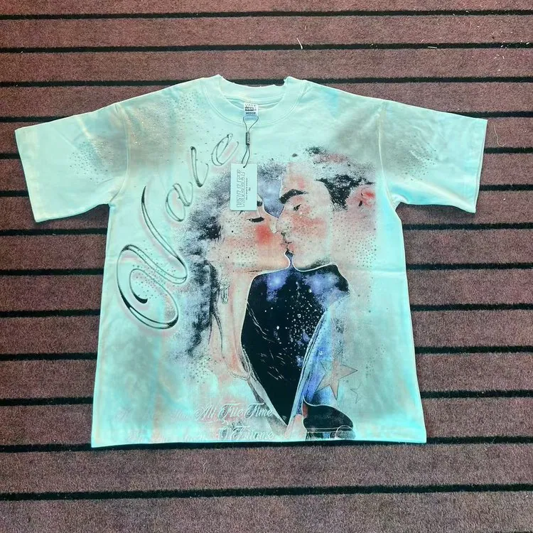 Valley Dreams Kiss Tee