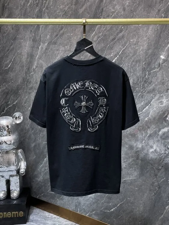 Circular Badge Tee