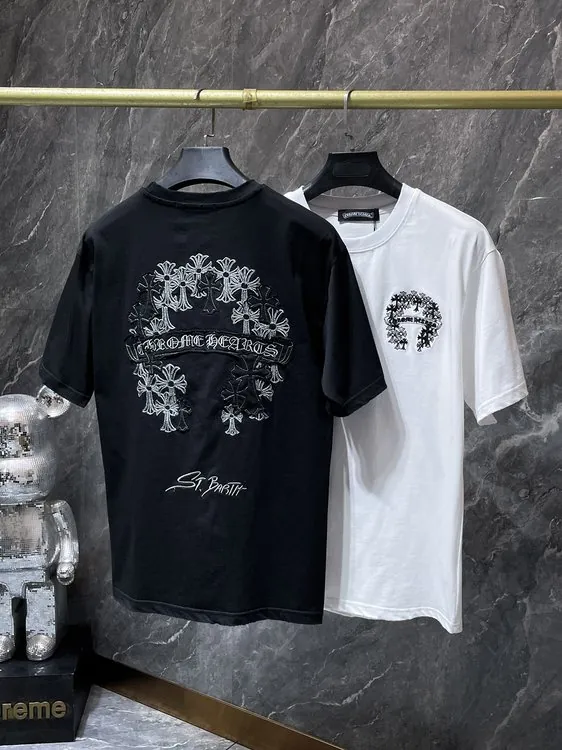 Cross Wreath Tee