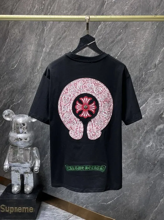 Horseshoe Cross Tee