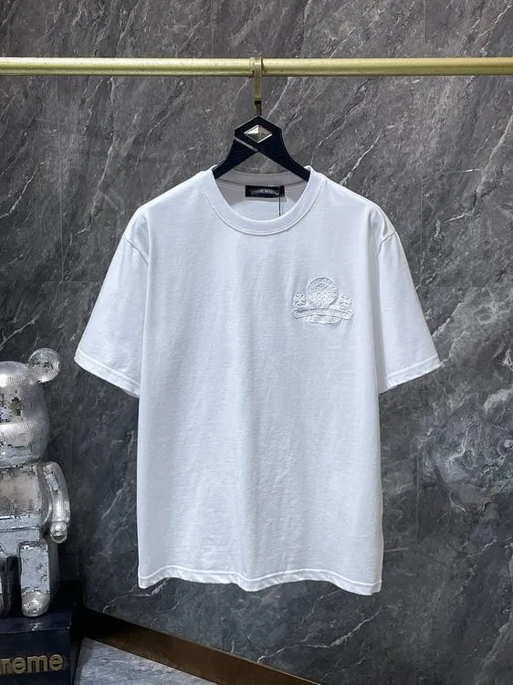 WHITE001